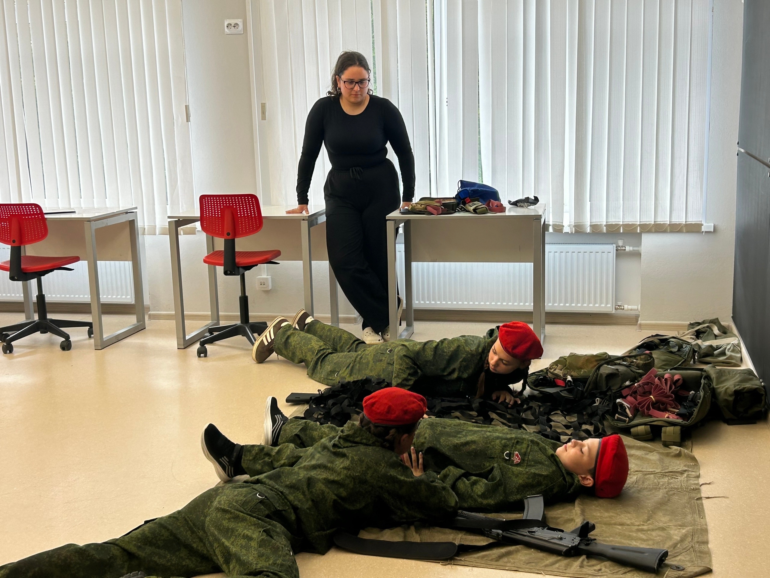 Юнармейцы Китовской школы освоили тактическую медицину — фото 3