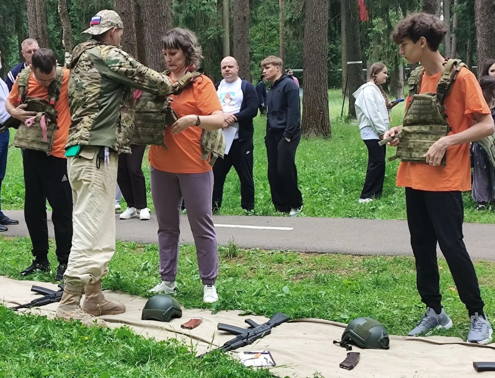 В Иванове прошла «Семейная зарница»: сильнейшие семьи области встретились в парке Харинка